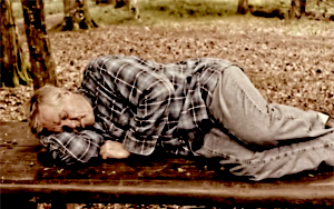 新研究揭示：熬夜真的會”變傻“！睡眠期間大腦會啟動“排毒”程序，清除腦內(nèi)垃圾